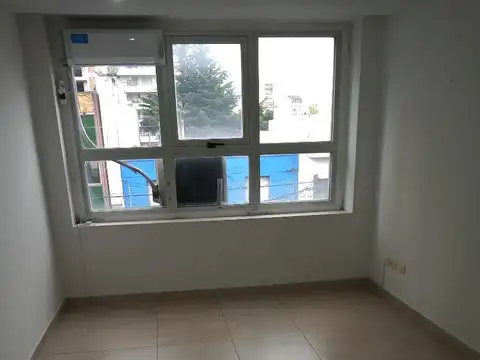 Oficina en Alquiler en Caseros, $ 250.000