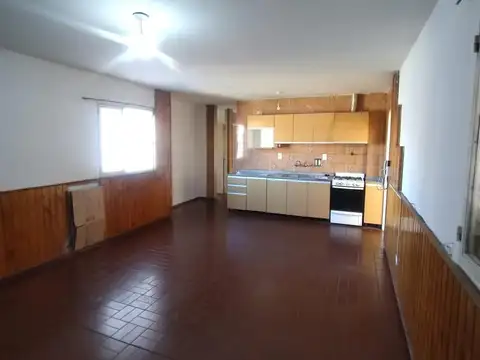 Departamento en Alquiler en Godoy Cruz, $ 450.000