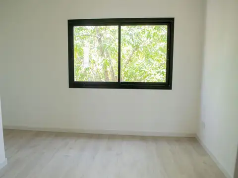 Depto Tipo Casa en Venta al Este