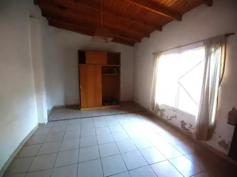 Casa en Venta en Berazategui, USD 105.000