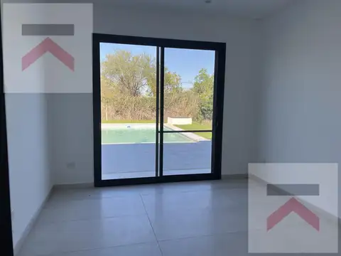 Casa en Alquiler en Puertos - Barrio Vistas, USD 1.800