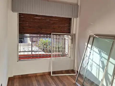 Depto Tipo Casa en Alquiler de 3 ambientes