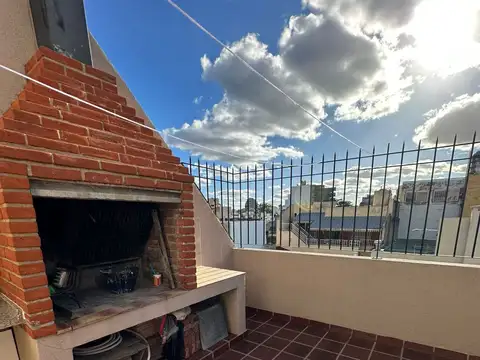 Hermoso Triplex 4 Amb Gje Patio Tza + Play Room