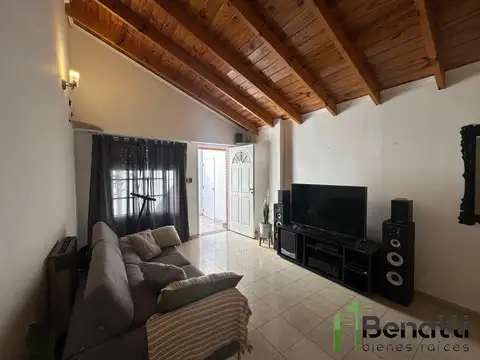 Depto Tipo Casa en Venta en Ramos Mejia, USD 95.000
