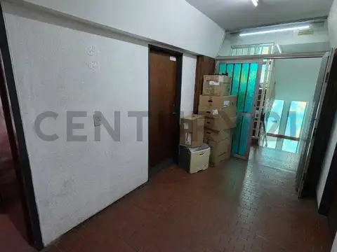 VENTA de Locales comerciales con oficinas | Moron - Acepta permuta