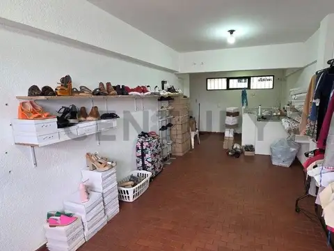 Local en Venta 42 años