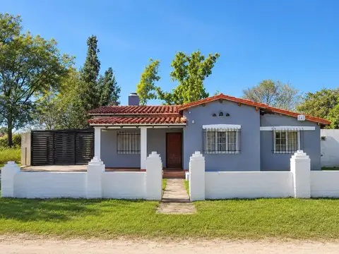 VENTA CASA 3 DORMITORIOS ANISACATE CÓRDOBA