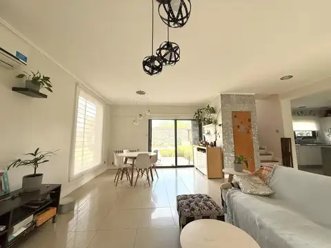 Maipu  al 800