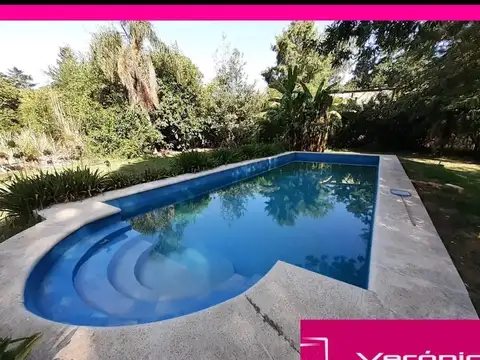 Casa quinta con hermoso parque y piscina