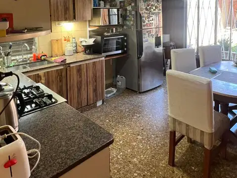 HERMOSO PH EN VENTA - ZONA FLORIDA - LAVALLE al 2300