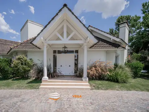 Casa en Venta en San Diego Country Club  Moreno