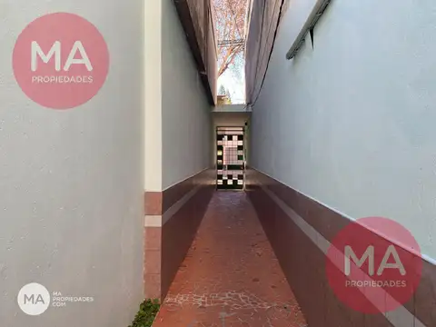 Casa 5 ambientes con 1 baño