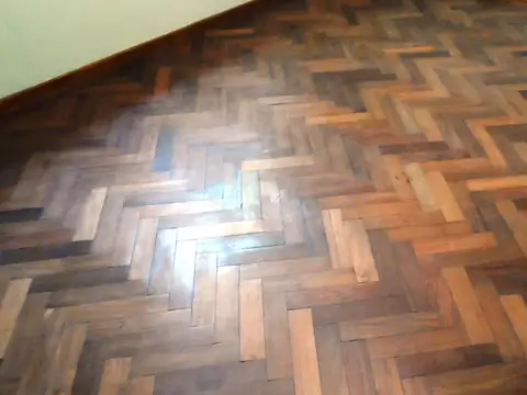 Depto Tipo Casa en Venta 45 años