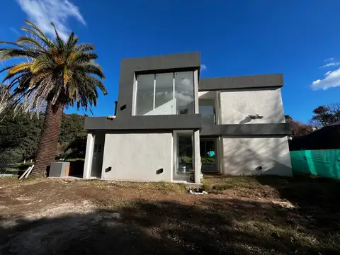 Alquiler anual de casa en bella vista
