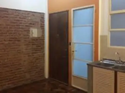 Mexic 1300 , Piso pb