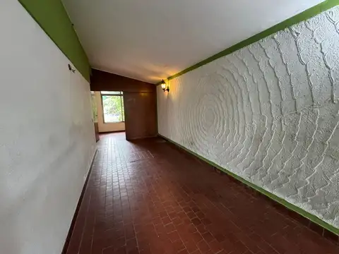 Casa en Venta en Adrogue, USD 151.000