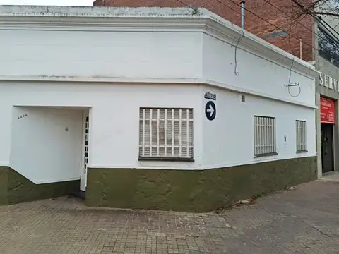 CASA 2 DORMITORIOS CON TERRAZA SAAVEDRA ESQ. CORRIENTES