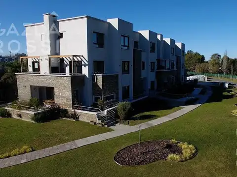 Departamento 4 ambientes con 3 baños