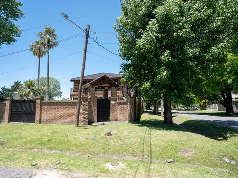 Calle 9 Y  504 2700