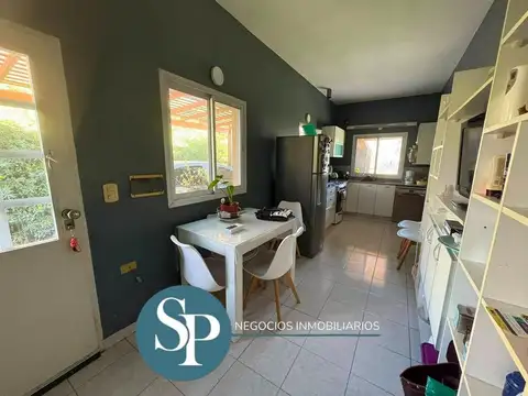 Casa 4 ambientes con 3 baños