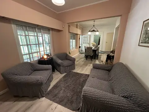 Casa 5 ambientes con 1 baño