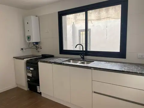 Depto Tipo Casa en Venta en Roque Saenz Peña, USD 60.000