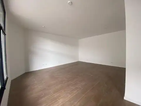 Depto Tipo Casa 5 ambientes con 2 baños
