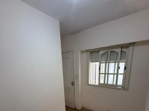 Depto Tipo Casa 4 ambientes con 2 baños