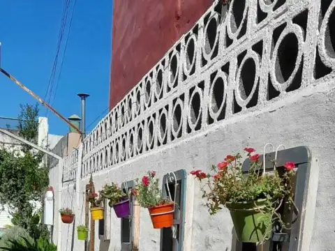 VENTA-PERMUTA CASA 3 AMBIENTES EN VILLA LUZURIAGA