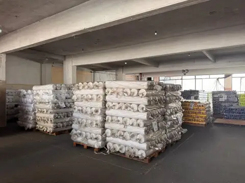Galpon en Venta 32  mts Fondo