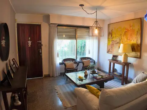 Monseñor De Andrea 1033