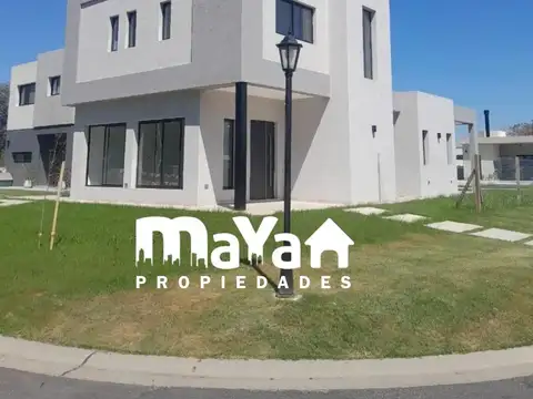 VILLA ROSA, PILAR - CASA A ESTRENAR CON PILETA
