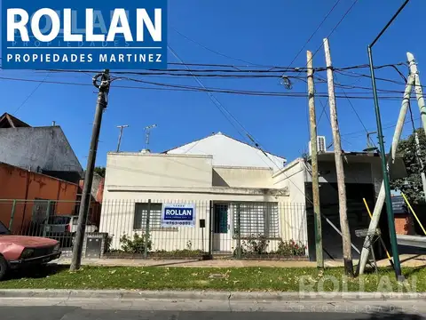 Casa 3 amb con 2 locales s/lote propio  A mts Parana - Villa Adelina VENTA  OPORTUNIDAD 
