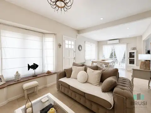 Casa en Venta en Temperley, USD 249.000