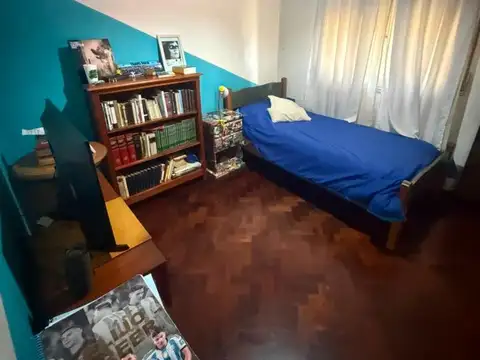 CASA  DE 4 AMB CON FONDO AMPLIO EN BARRIO NUEVO 