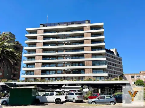 Avenida Arquitecto Jorge Bunge y Del Buen Orden