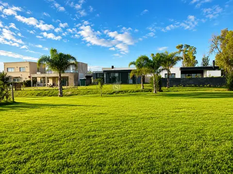Terreno en Venta en Pilar del Este - Santa Elena, USD 65.000