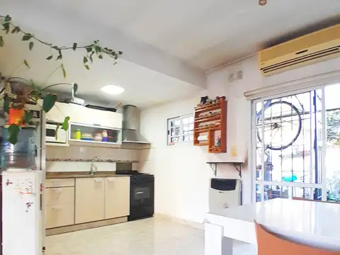 Depto Tipo Casa en Venta con 1 cocheras