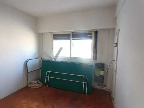 VENTA DTO 3 AMB C/BALCON FLORESTA