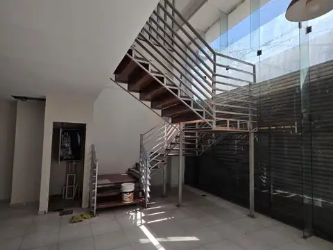 LOCAL COMERCIAL AV. SAN MARTIN DE GODOY CRUZ
