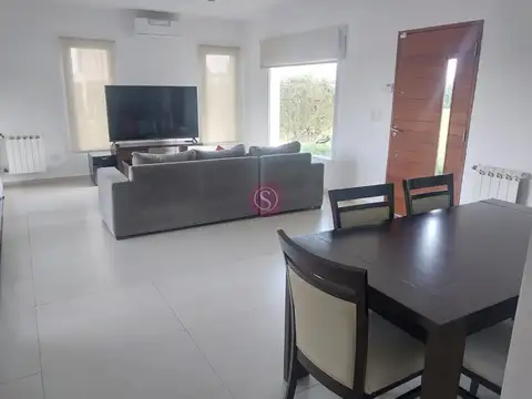 Casa  en Venta en San Ramiro, Pilar del Este, Pilar