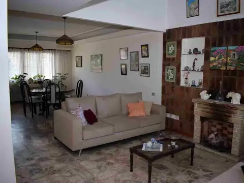 Casa en Venta en Quilmes Oeste, USD 200.000
