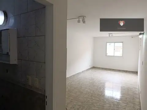 Charrúas 700 , Piso 0