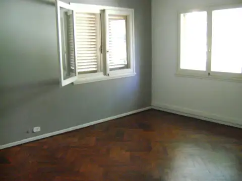 Juan B. Alberdi 1100, Piso 1