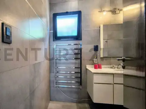 VENTA DE CASA EN GUAYMALLEN