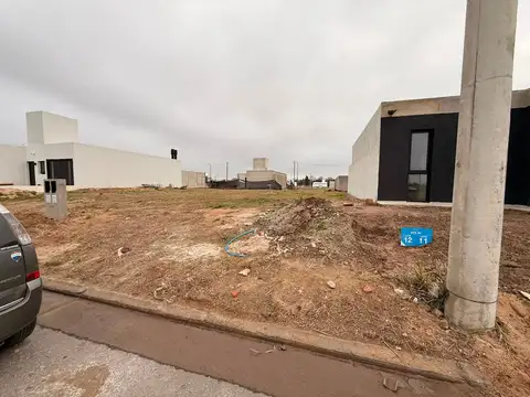 VENTA LOTE RESIDEN FONDO NORTE CUESTAS MANANTIALES