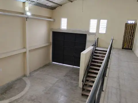 Galpon en Venta en Barrio Hernando De Lerma, USD 350.000