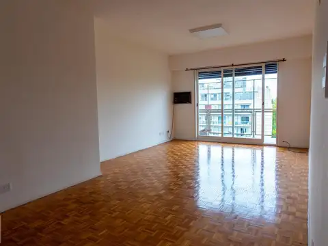 Venta 4 ambientes reciclado a nuevo con cochera y baulera