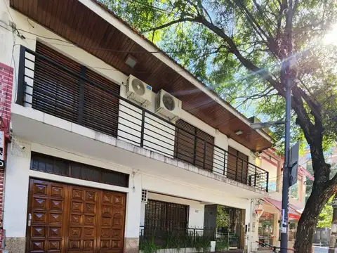 - Lote Comercial 10x31 con 3 Casas y Apto Desarrollo en Altura Lanusitas