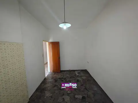 Casa - Alquiler - Argentina, La Matanza - TORREJON, PJE. 3918